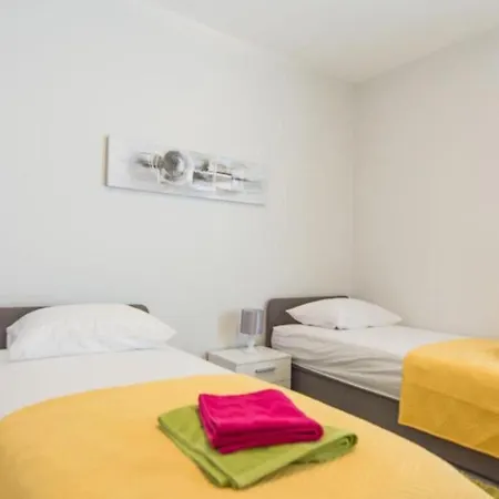 Ana - Zadar By Guide * 扎达尔