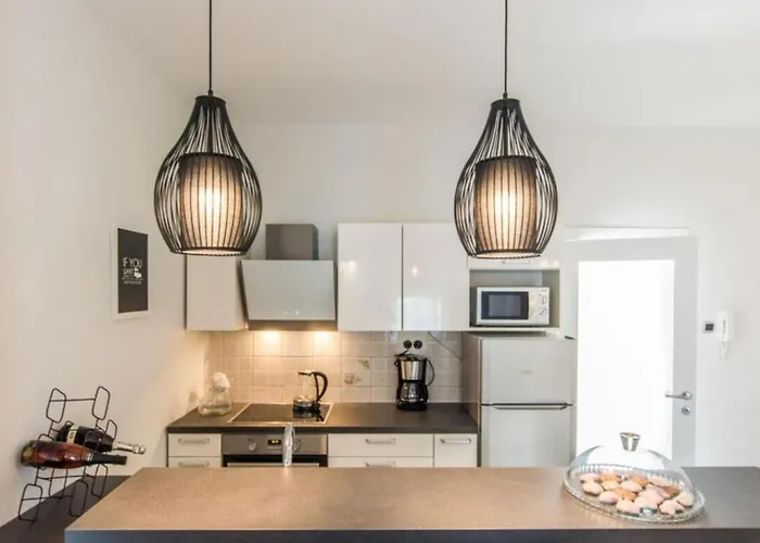 Ana - Zadar By Guide 扎达尔